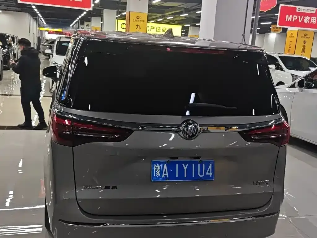Buick GL8 2024 из CN, фото 4