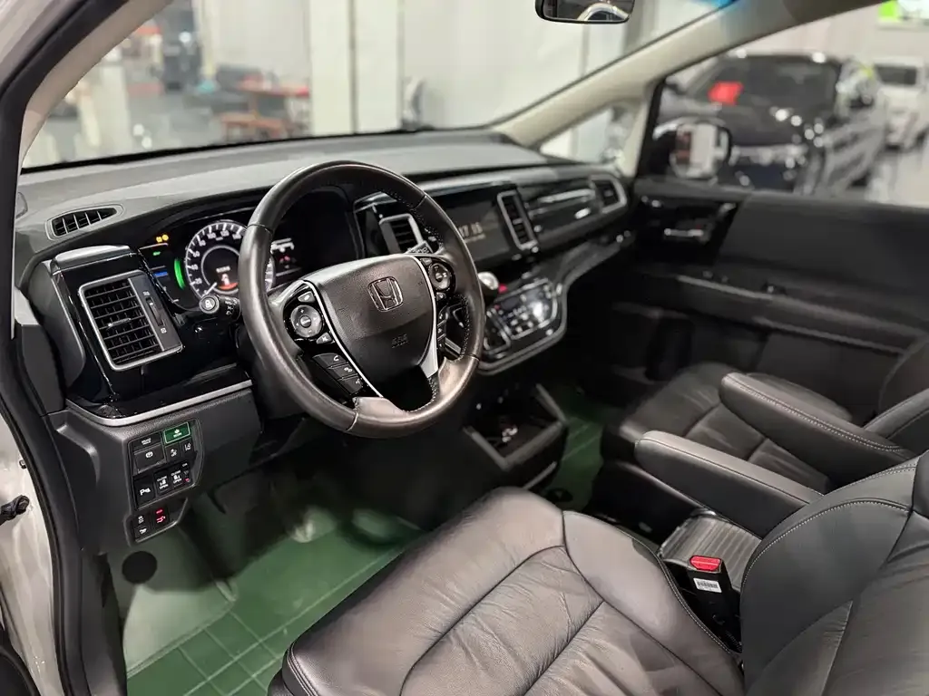 Honda Elysion 2021 из CN, фото 5