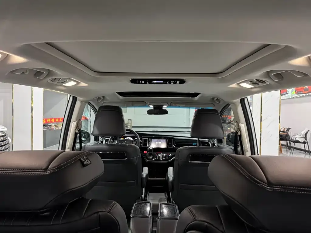 Honda Elysion 2021 из CN, фото 7