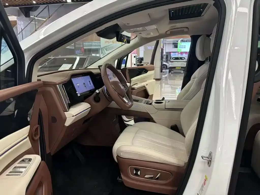 BYD Xia 2025 из CN, фото 8