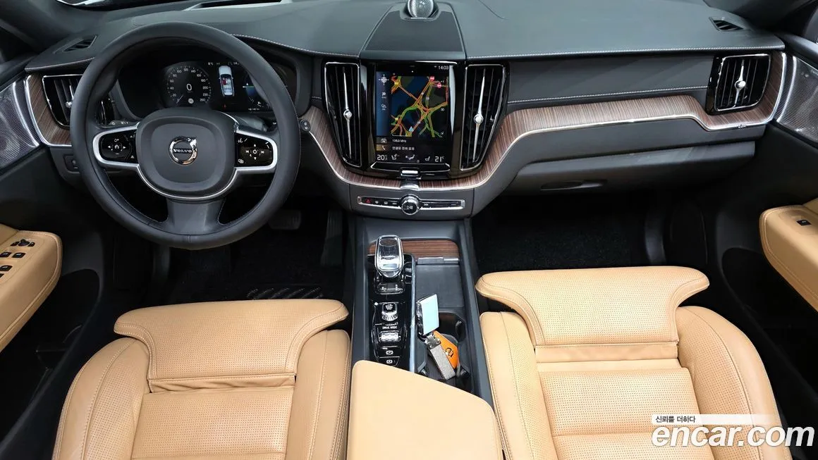 Volvo XC60 2021 из KR, фото 7