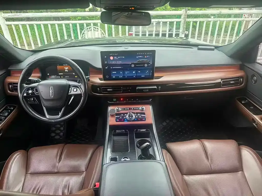 Lincoln Aviator 2021 из CN, фото 4