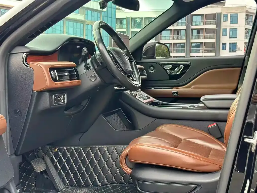 Lincoln Aviator 2021 из CN, фото 5