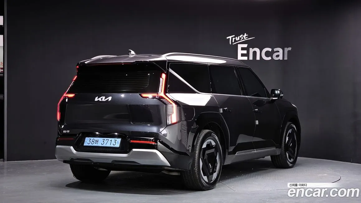 Kia EV9 2024 из KR, фото 2