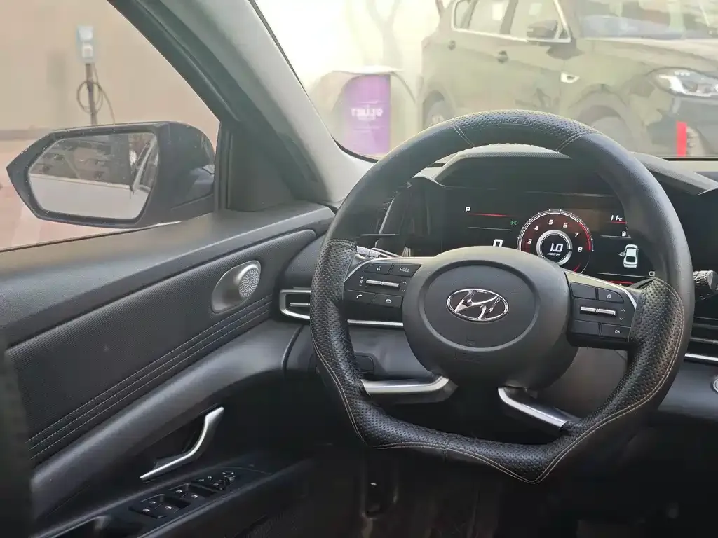 Hyundai Elantra 2021 из CN, фото 10