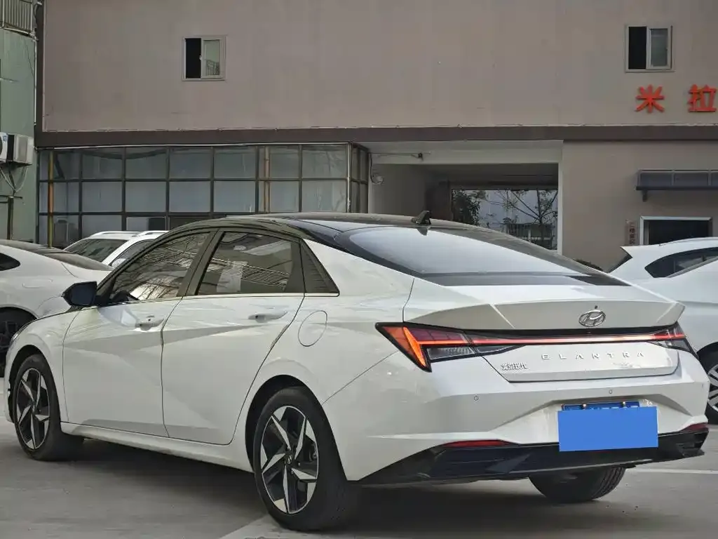 Hyundai Elantra 2021 из CN, фото 5