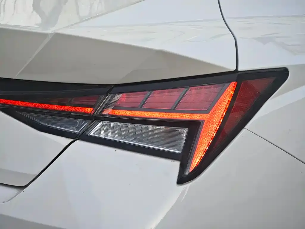 Hyundai Elantra 2021 из CN, фото 9