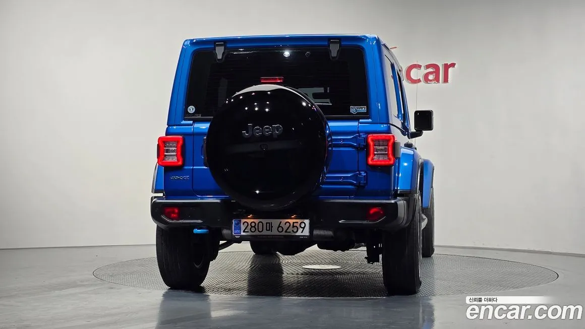 Jeep Wrangler 2022 из KR, фото 4