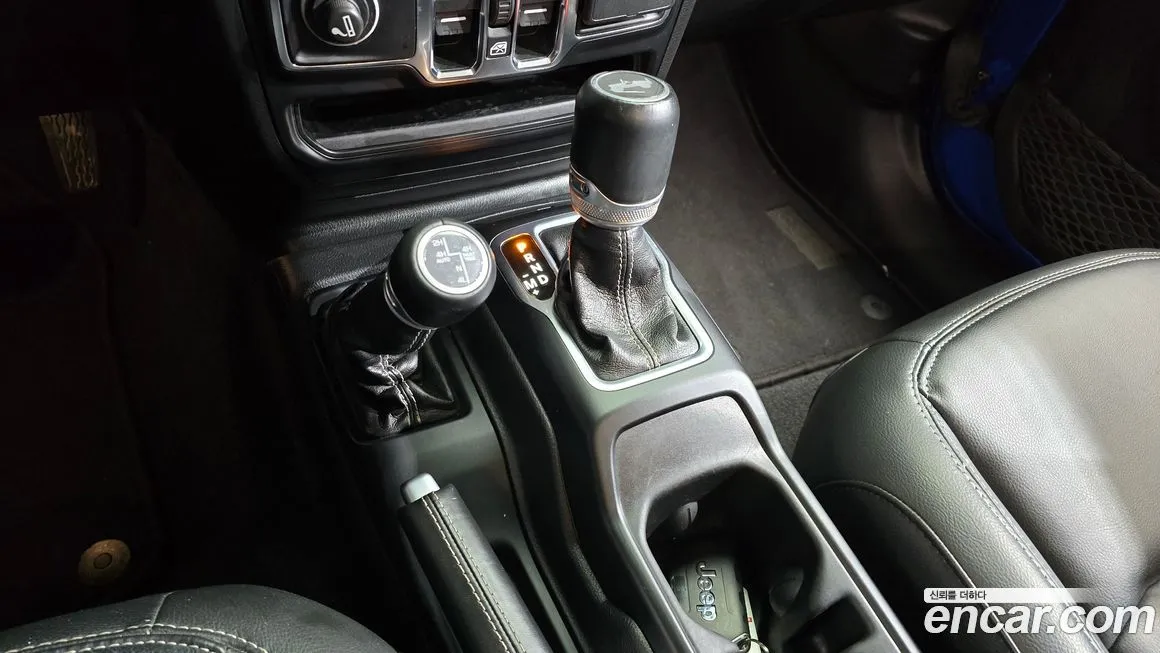 Jeep Wrangler 2022 из KR, фото 9