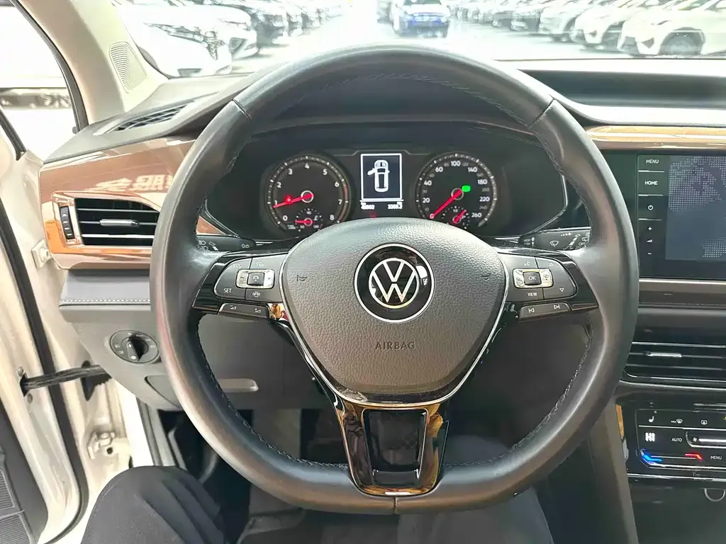 Volkswagen Tharu 2022 из CN, фото 4