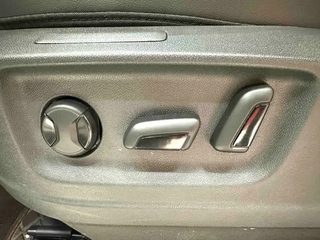 Volkswagen Tharu 2022 из CN, фото 7