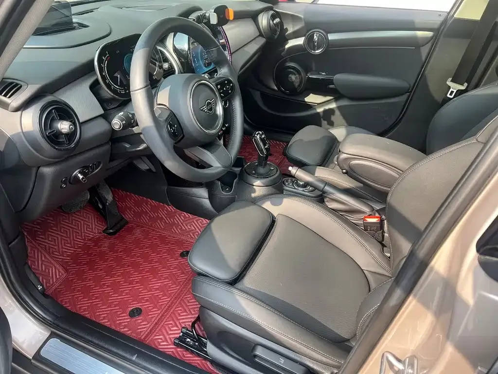 MINI Cooper (3-door) 2023 из CN, фото 5