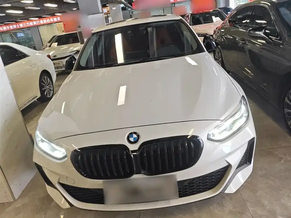 BMW 1 Series 2021 из CN, фото 3