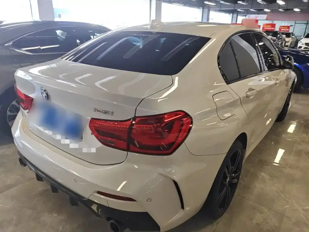 BMW 1 Series 2021 из CN, фото 7