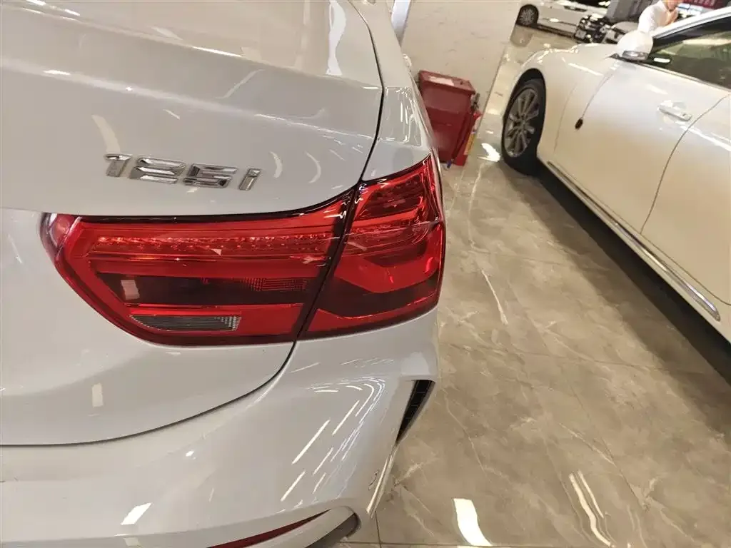 BMW 1 Series 2021 из CN, фото 8