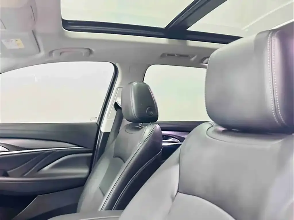 Buick Enclave 2022 из CN, фото 4