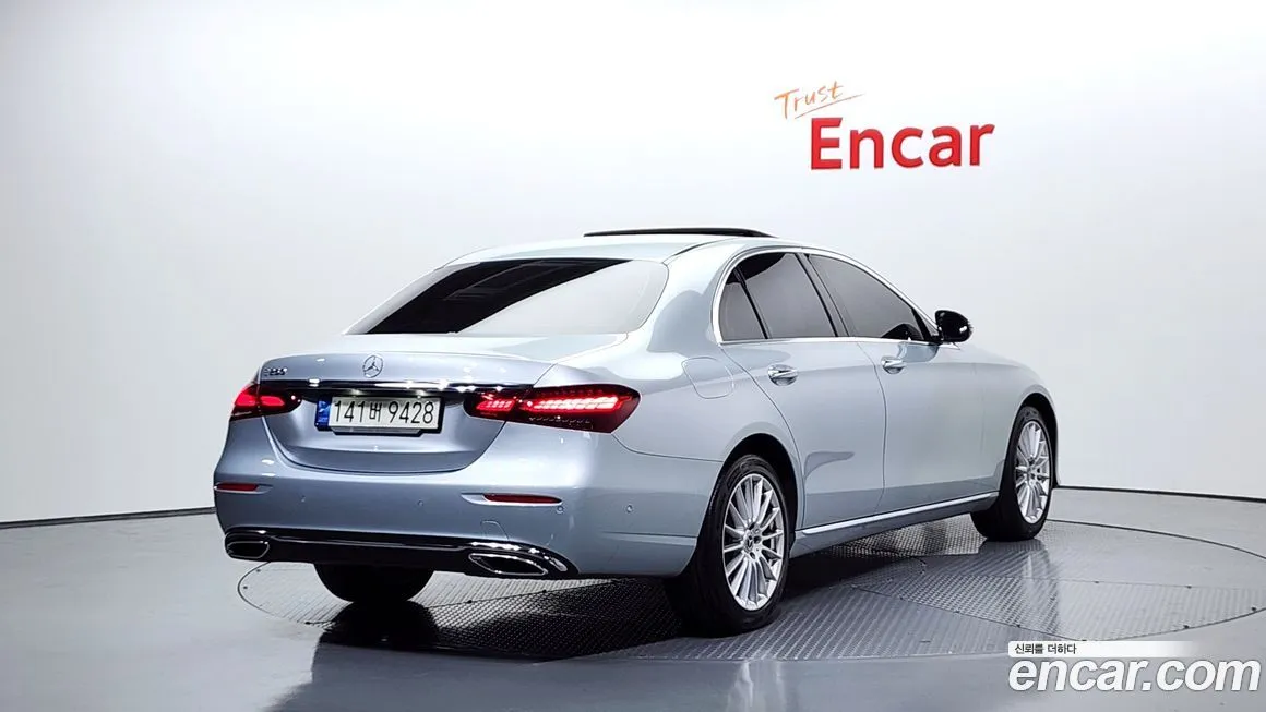 Mercedes-Benz E-Class 2021 из KR, фото 2