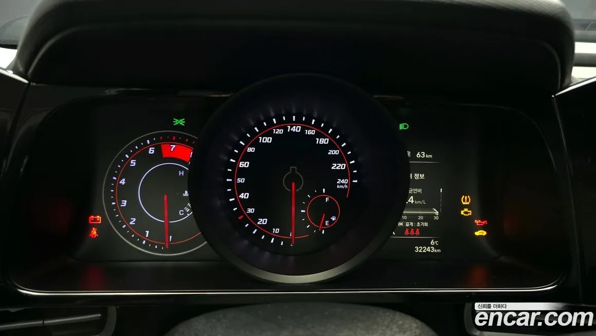 Hyundai AVANTE 2021 из KR, фото 8