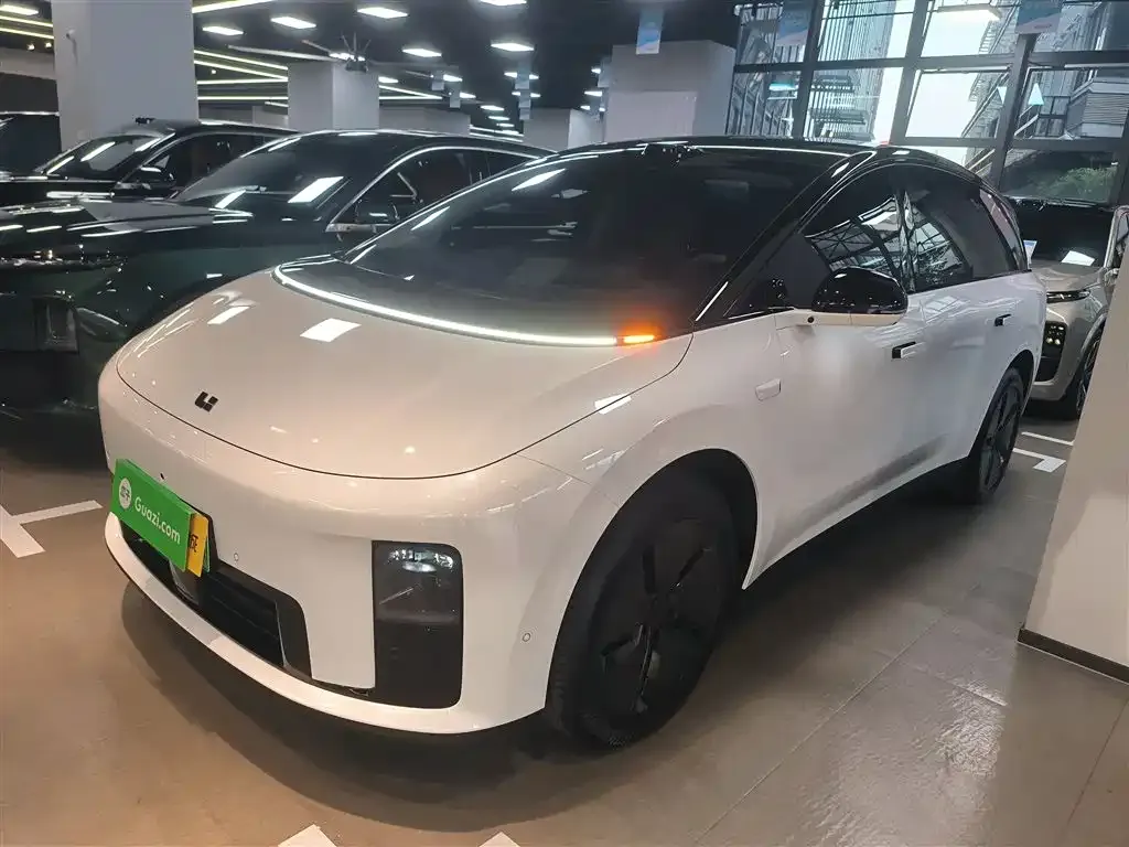 Li Auto i8 2025 из CN, фото 1