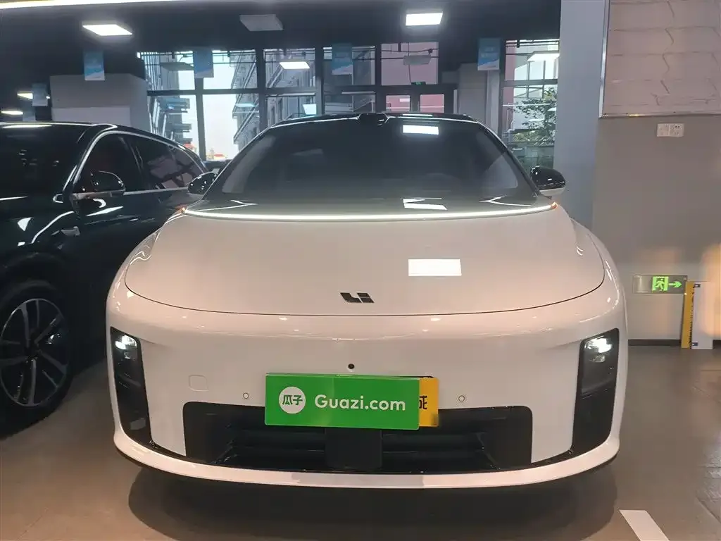 Li Auto i8 2025 из CN, фото 3