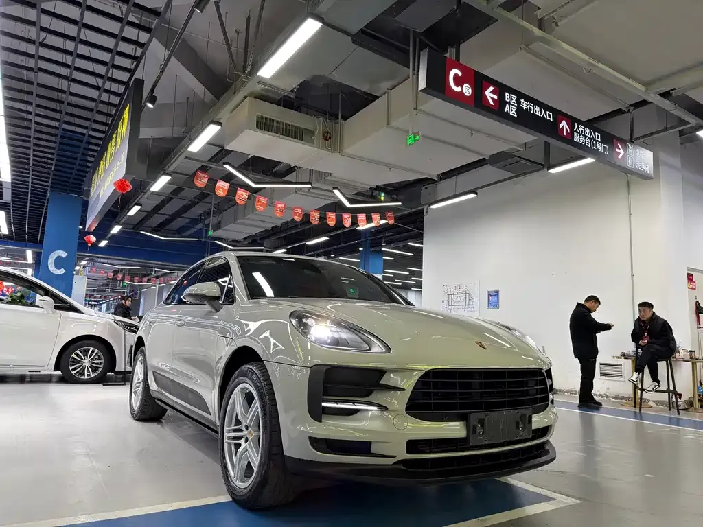Porsche Macan 2021 из CN, фото 3