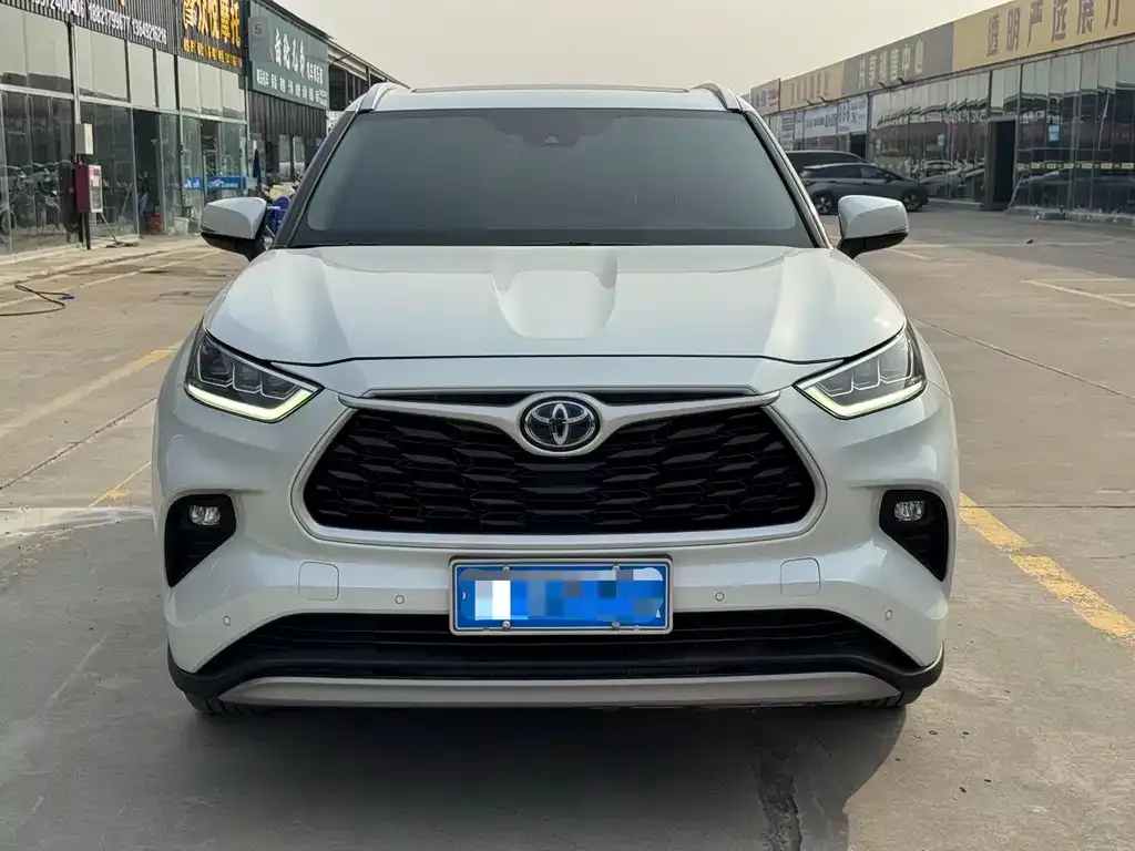 Toyota Highlander 2024 из CN, фото 2