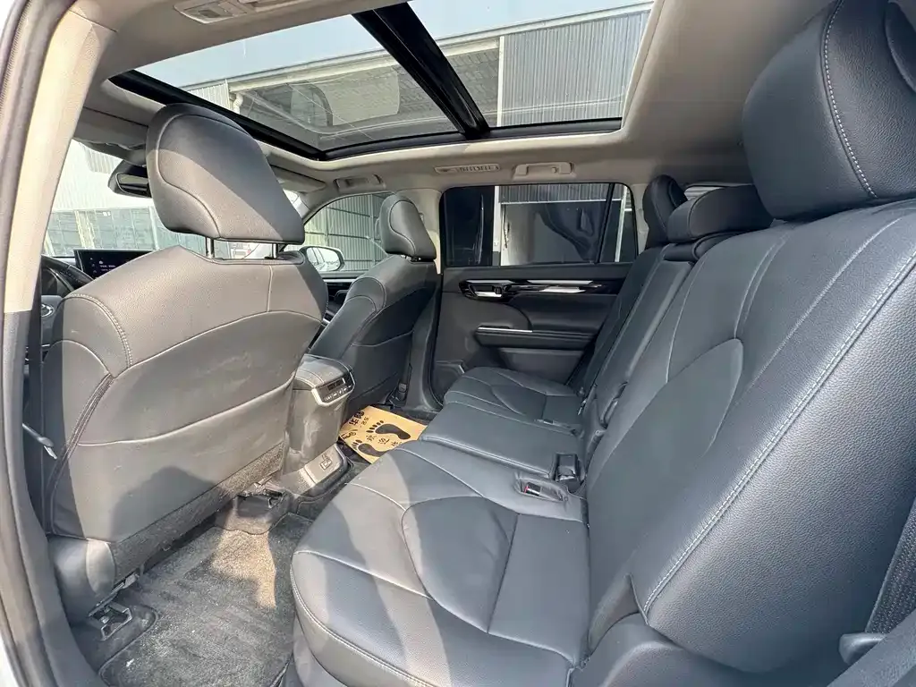 Toyota Highlander 2024 из CN, фото 9