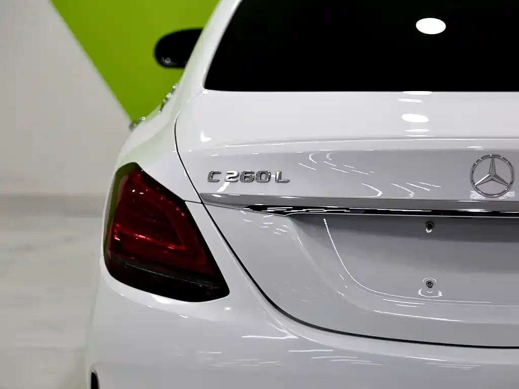 Mercedes-Benz C-Class — фото 10