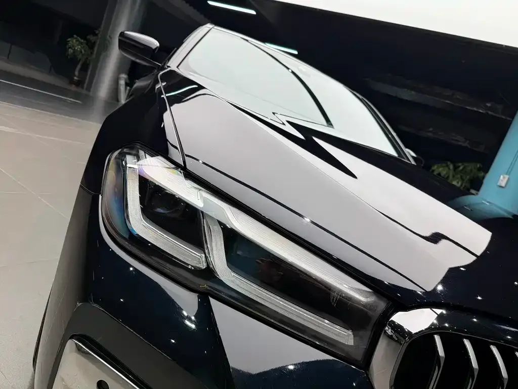 BMW 5 Series 2022 из CN, фото 3