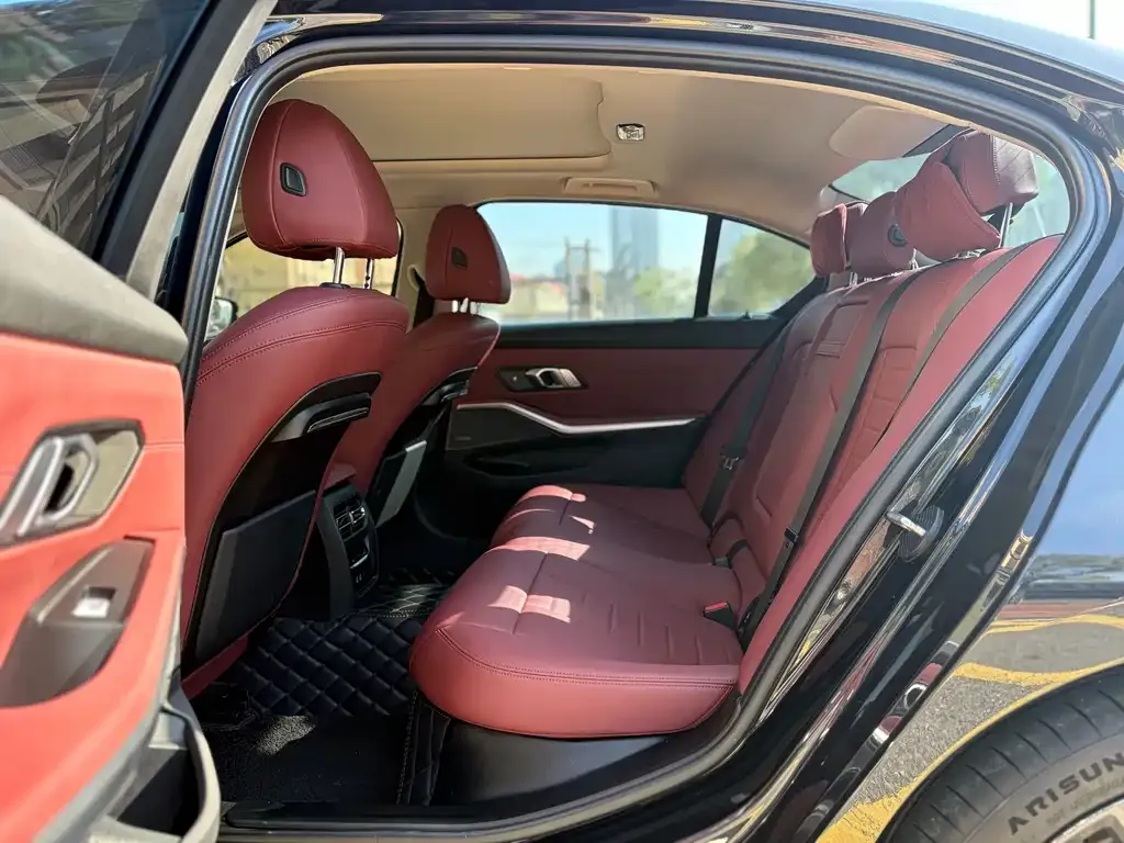 BMW 3 Series 2021 из CN, фото 9