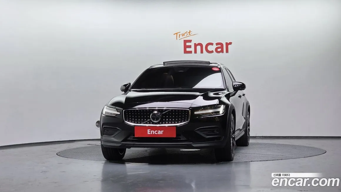Volvo V60 2024 из KR, фото 3