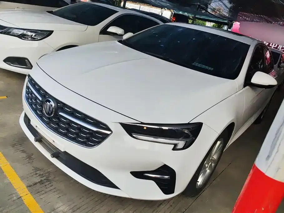 Buick Regal — фото 1