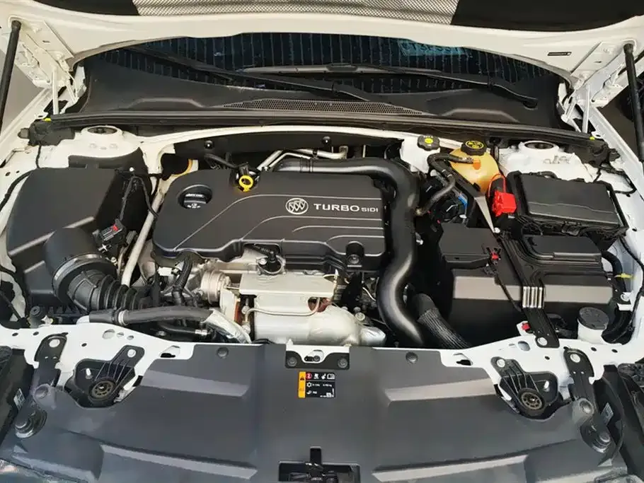 Buick Regal — фото 10