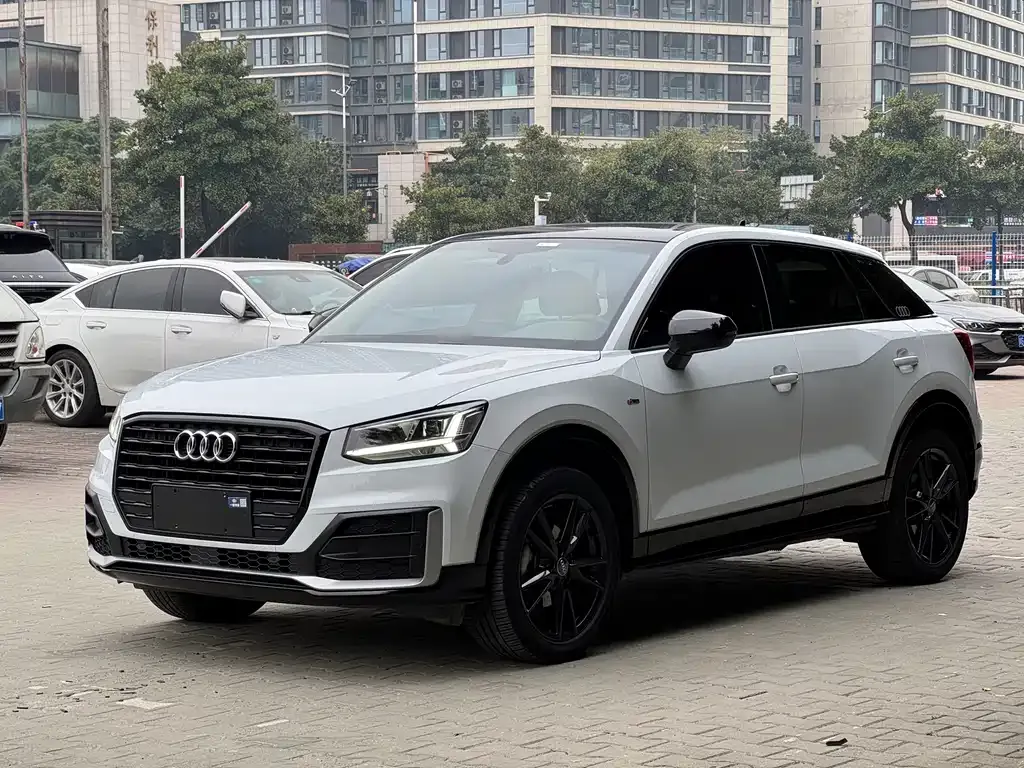 Audi Q2L 2021 из CN, фото 1