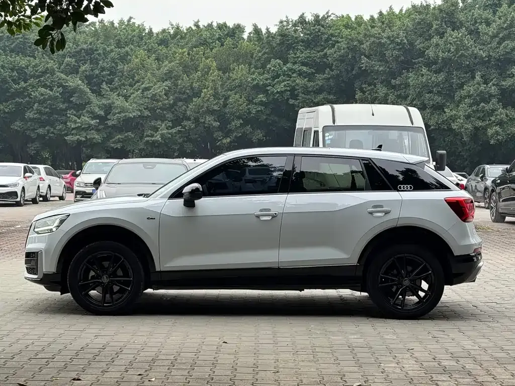 Audi Q2L 2021 из CN, фото 3