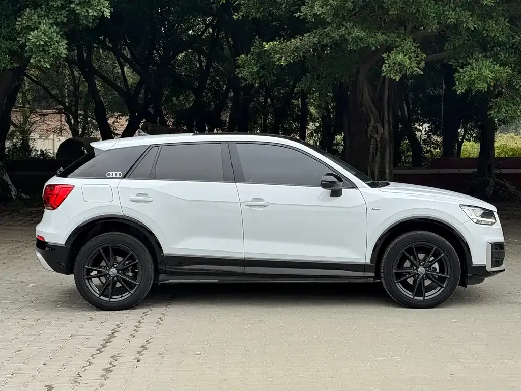 Audi Q2L 2021 из CN, фото 7