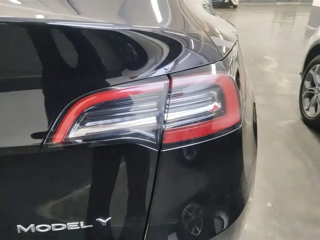 Tesla Model Y 2022 из CN, фото 8