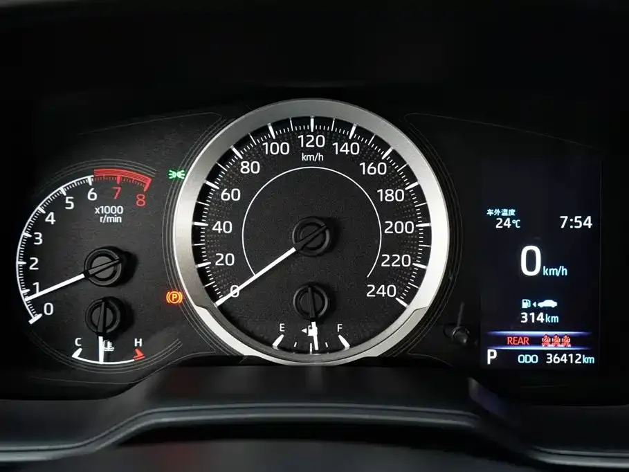 Toyota Corolla 2024 из CN, фото 7