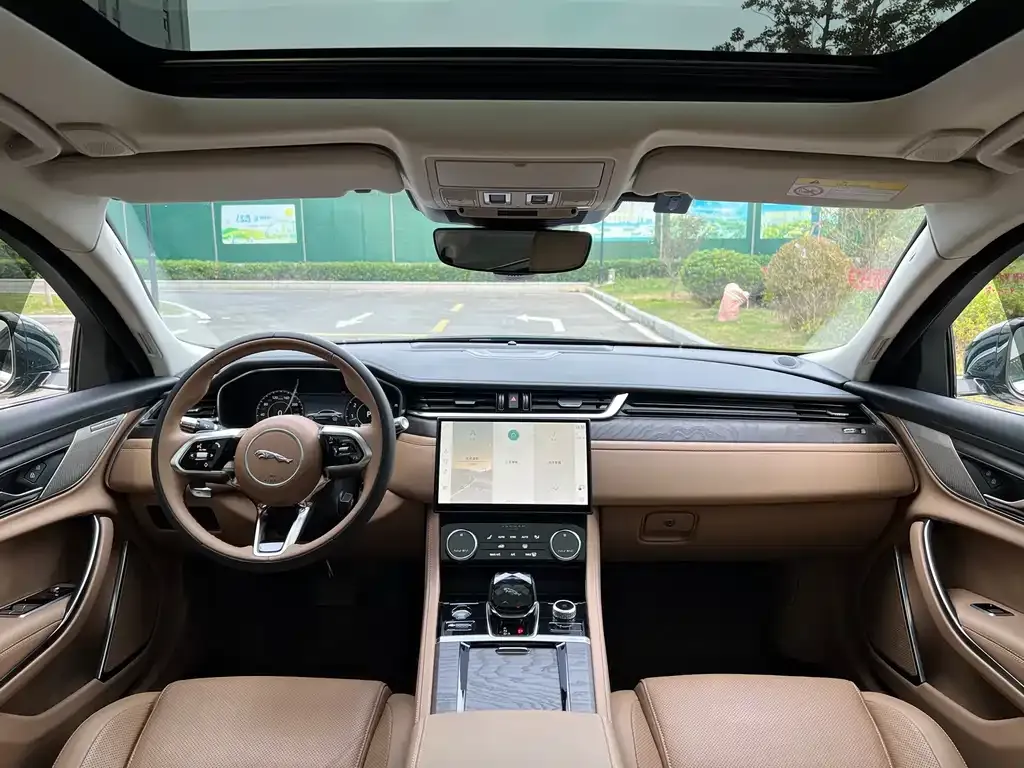 Jaguar XFL 2022 из CN, фото 10