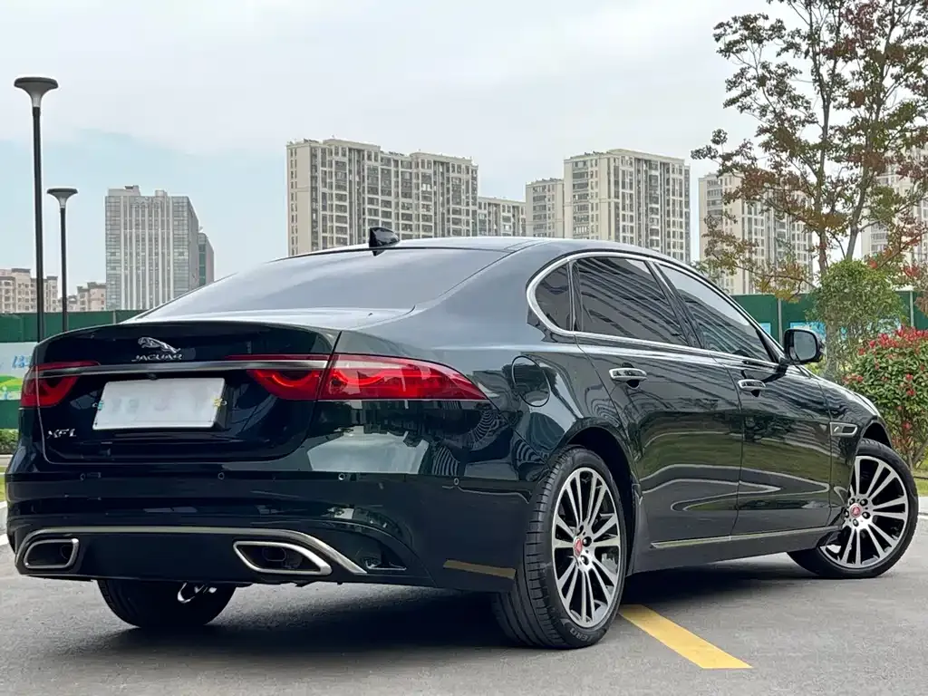 Jaguar XFL 2022 из CN, фото 5