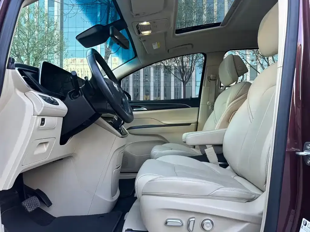 Buick GL8 2022 из CN, фото 10