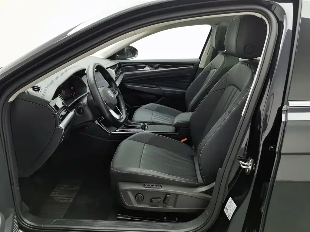 Volkswagen Passat 2025 из CN, фото 10