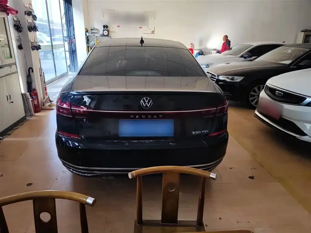 Volkswagen Passat 2023 из CN, фото 5