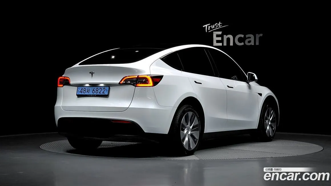 Tesla Model Y 2024 из KR, фото 2