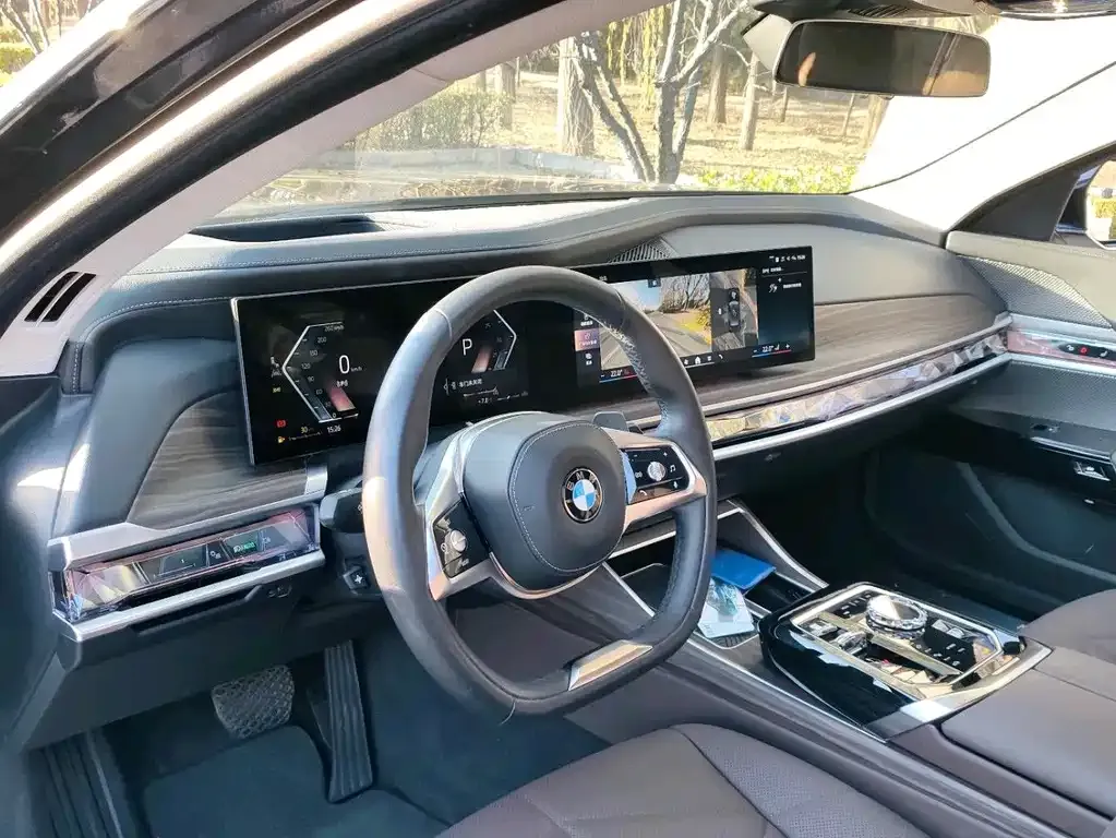 BMW 7 Series 2025 из CN, фото 7