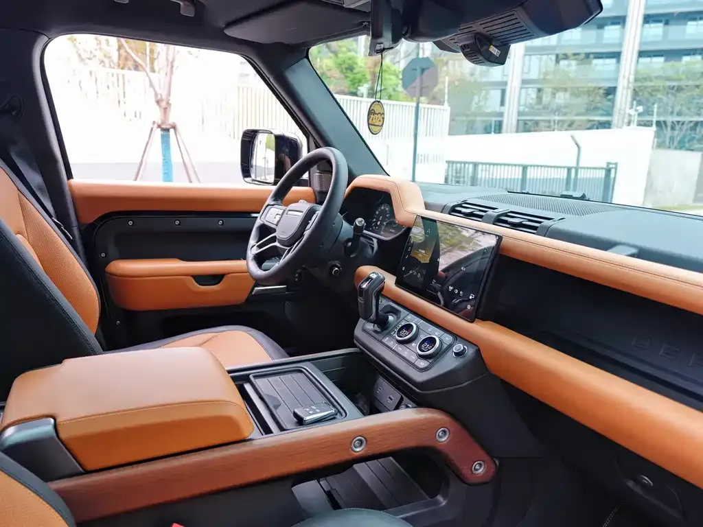 Land Rover Defender 2025 из CN, фото 8