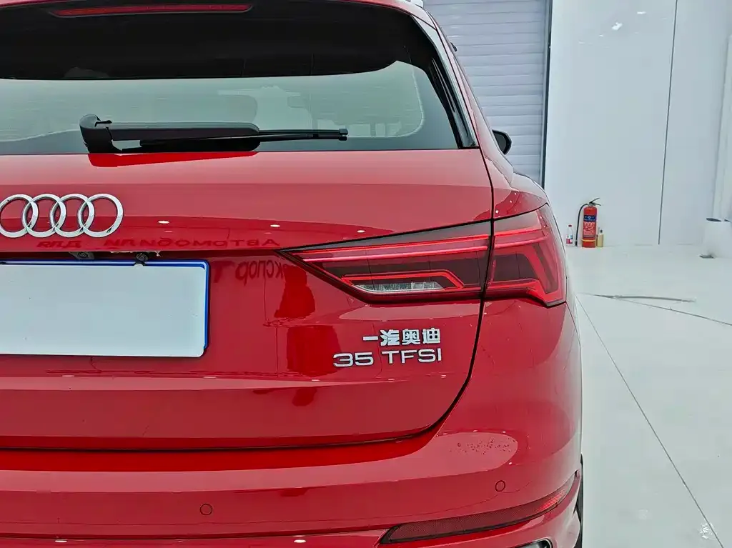 Audi Q3 2021 из CN, фото 7