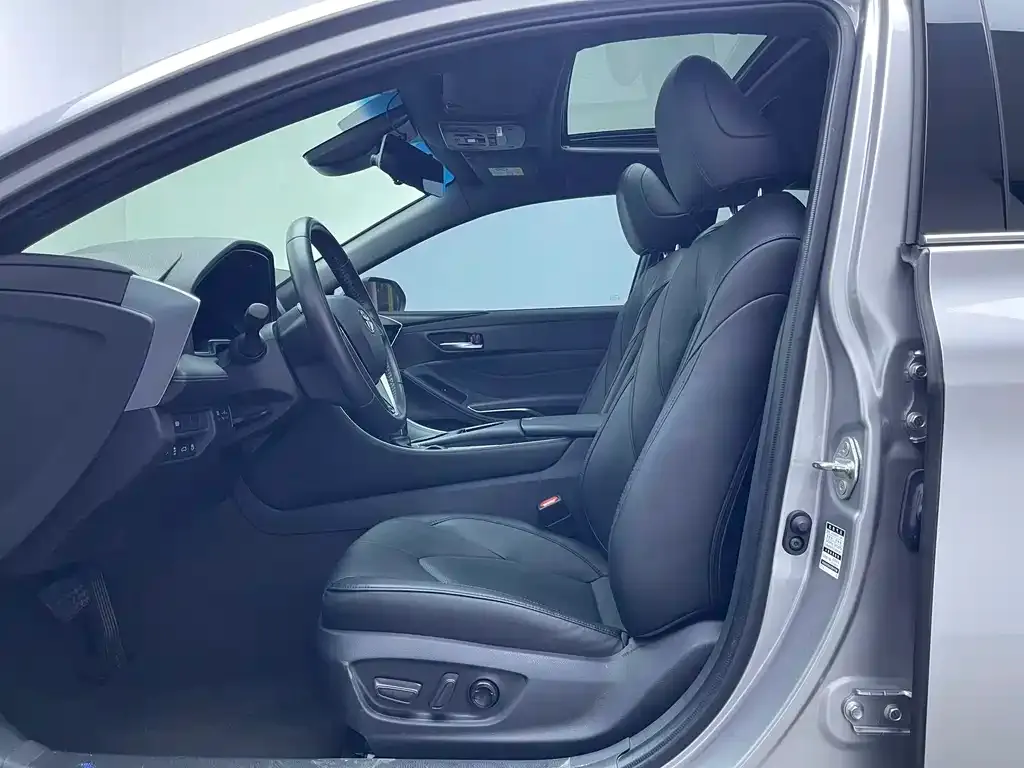 Toyota Avalon 2022 из CN, фото 10