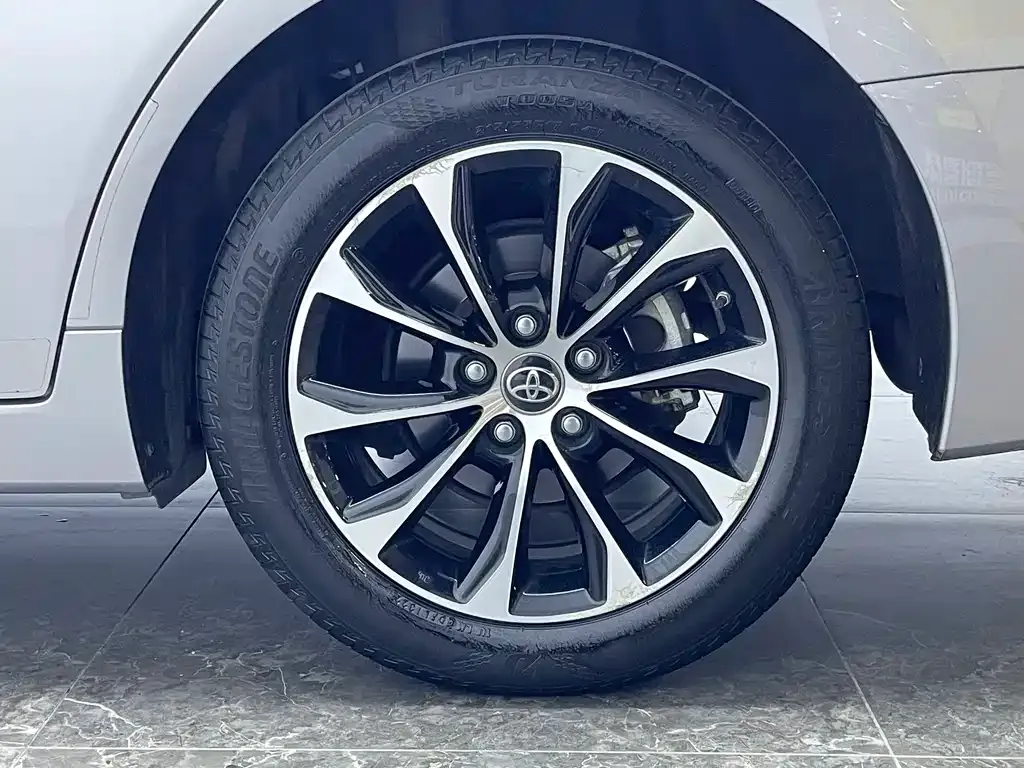 Toyota Avalon 2022 из CN, фото 7