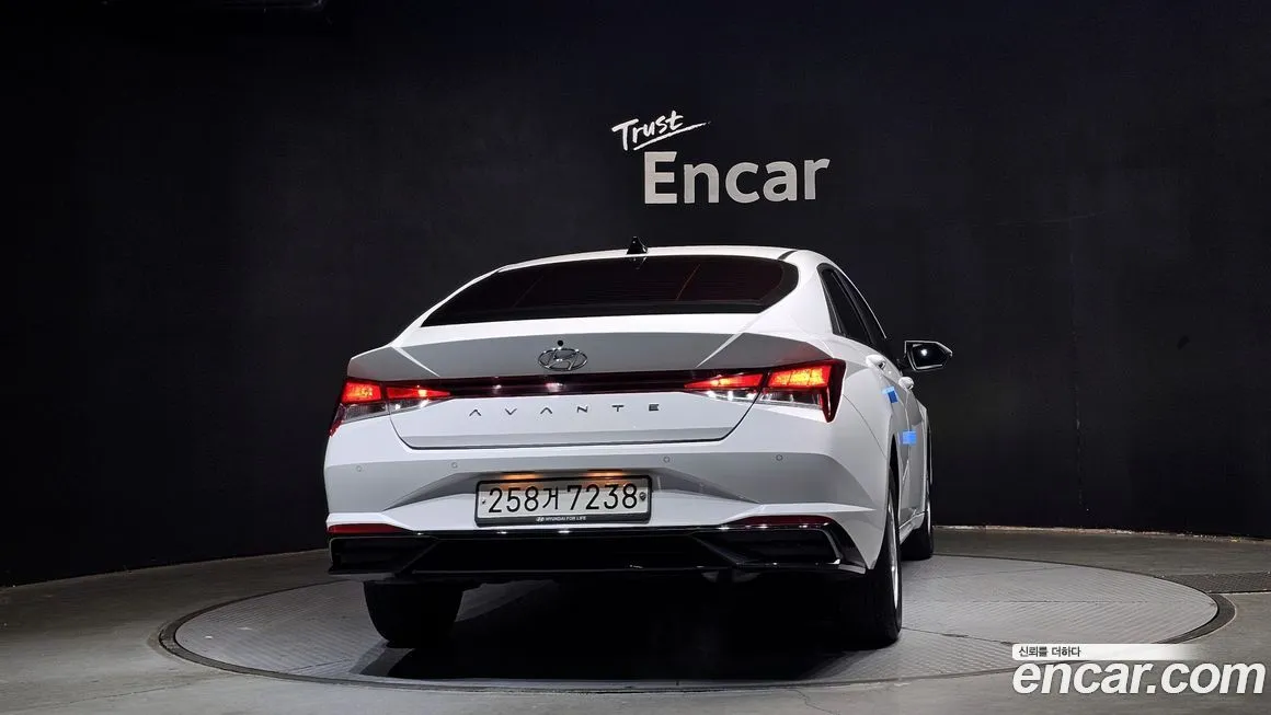 Hyundai AVANTE — фото 4